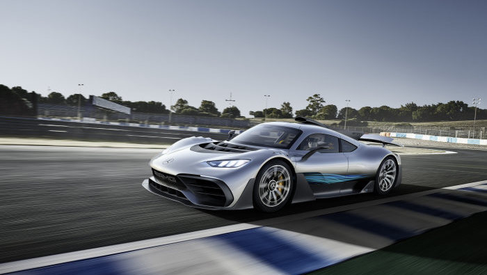 World-premire-of-the-Mercedes-AMG-Project-ONE-show-car-Mercedes-AMG-brings-Formula-1-technology-to-the-road