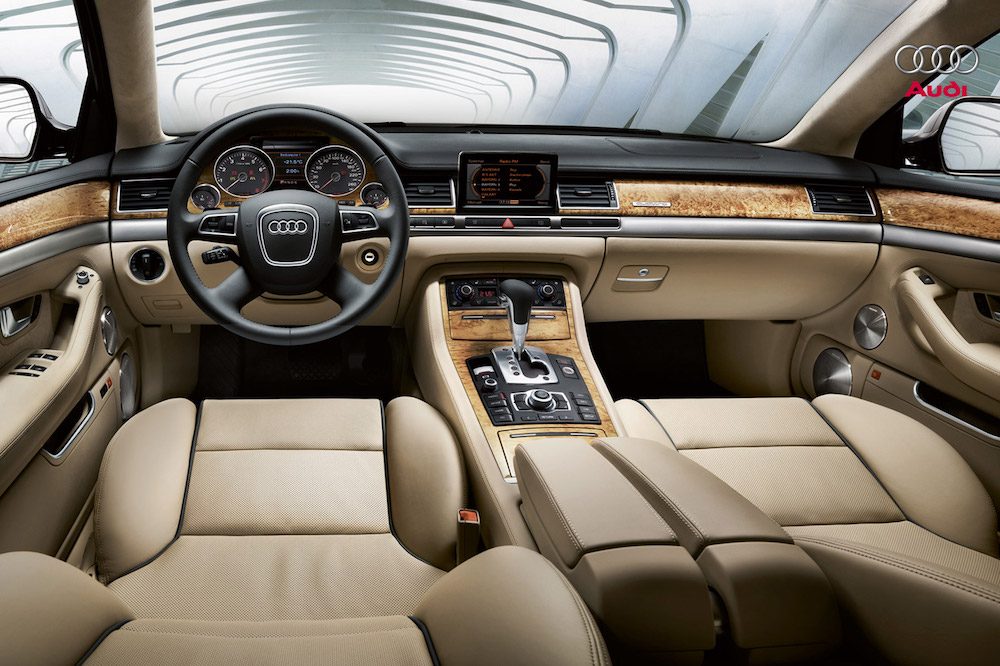 Audi A8 D3 Interiér